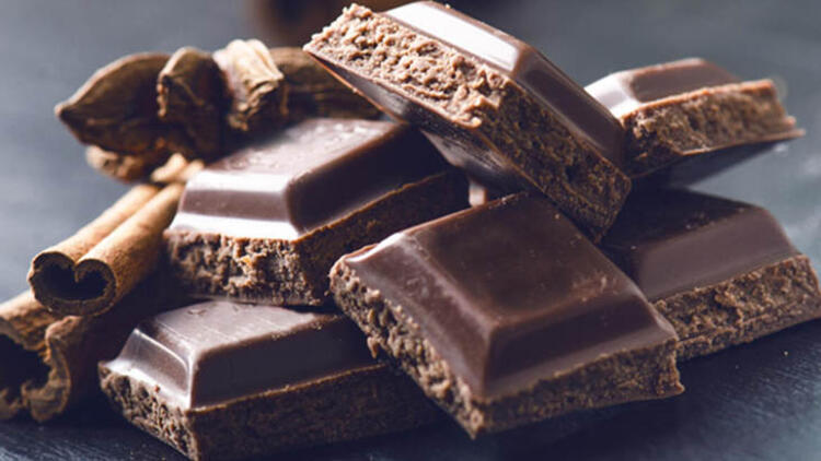 Mutlu olmaniza yardimci olacak  besinler