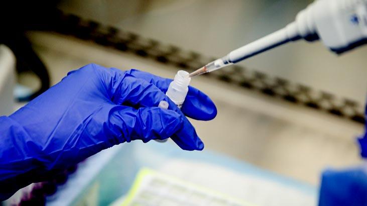 Trump’in Kovid-19 danismani asi için tarih verdi