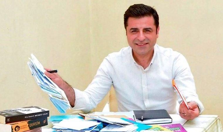 Demirtas’tan avukatlara çagri: Barolari terk etmeyin