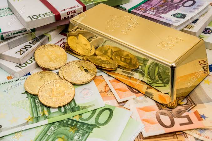 Euro ve altinda tarihi rekor: Artis hiz kesmiyor!