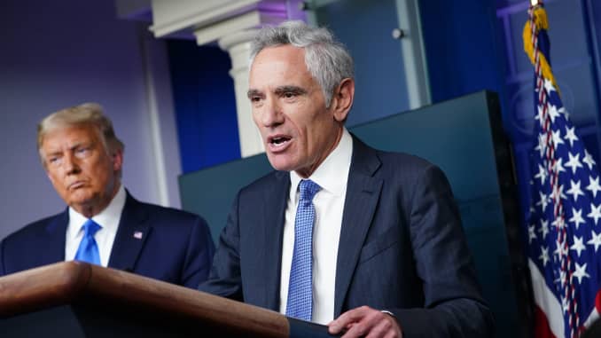 Trump’in Kovid-19 Danismani istifa etti