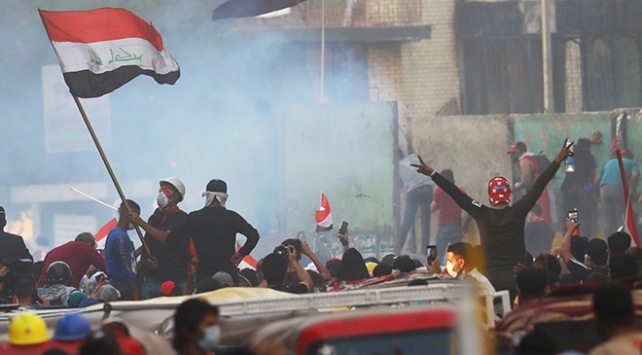 Irak | Vali’nin istifa etmesini isteyen göstericiler sokaga indi!