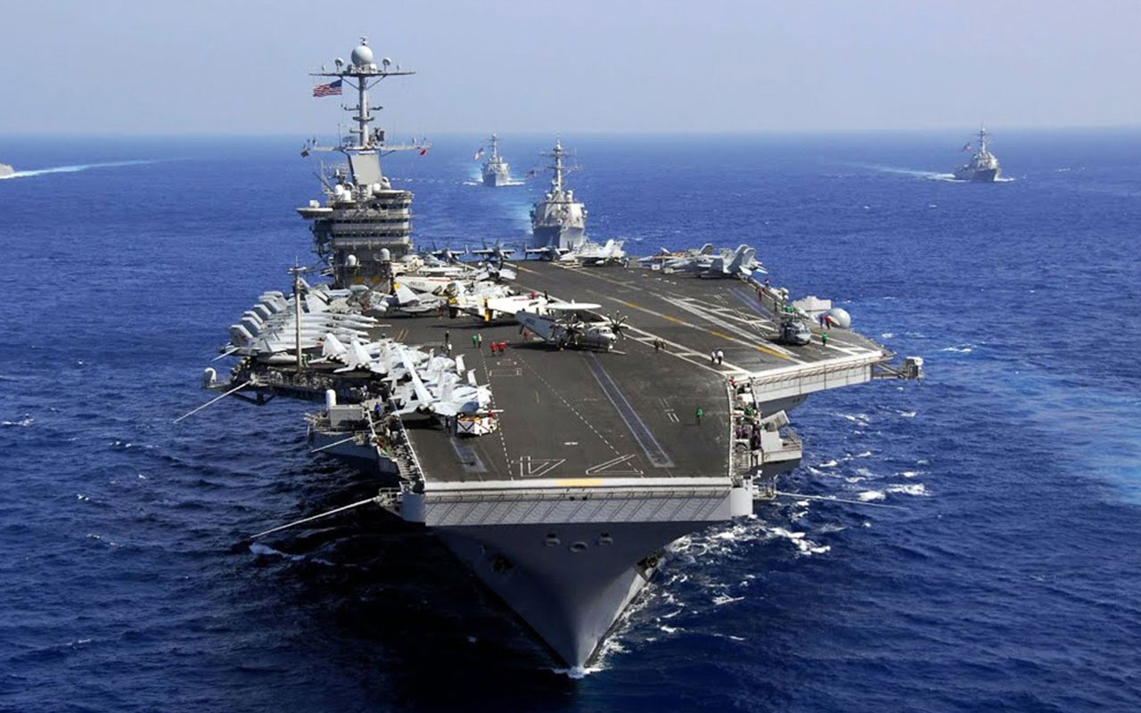 ABD ve Israil savas gemileri Iran’a gözdagi için Hürmüz’de