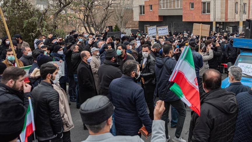 Iran'da Türkiye karsiti protesto gösterisi!