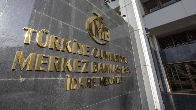 Merkez Bankasi Baskani görevden alindi!