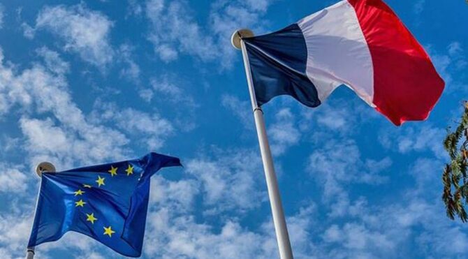 Fransa: Rusya'ya karsi tedbirlere AB zirvesi masasinda!