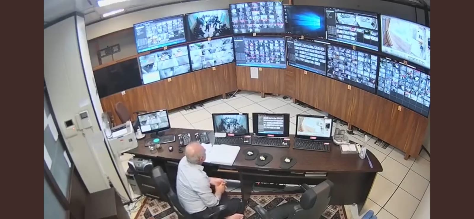 VIDEO | Iran’da güvenlik kamerasi hacklendi: Iskence görüntüleri ortaya çikti!