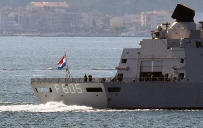 Rusya, Karadeniz'de Hollanda gemisini taciz etti!