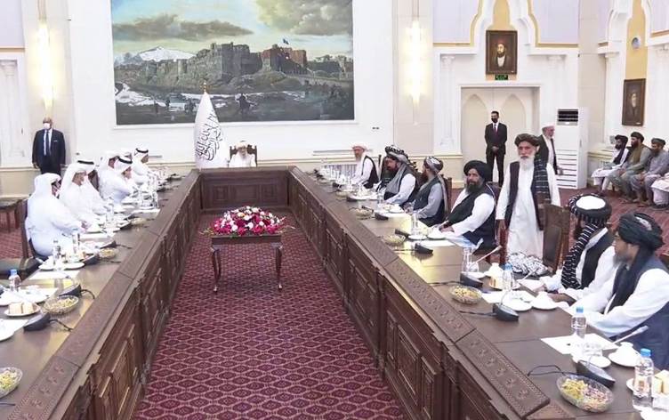 Katar, Afganistan'da Taliban'in geçici hükümeti ile görüstü!