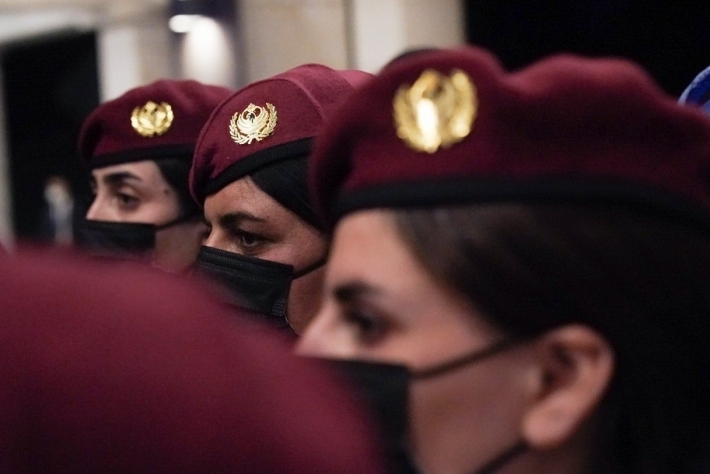 Macron'dan Pesmerge ve Kürtlerin kahramanligina övgü!