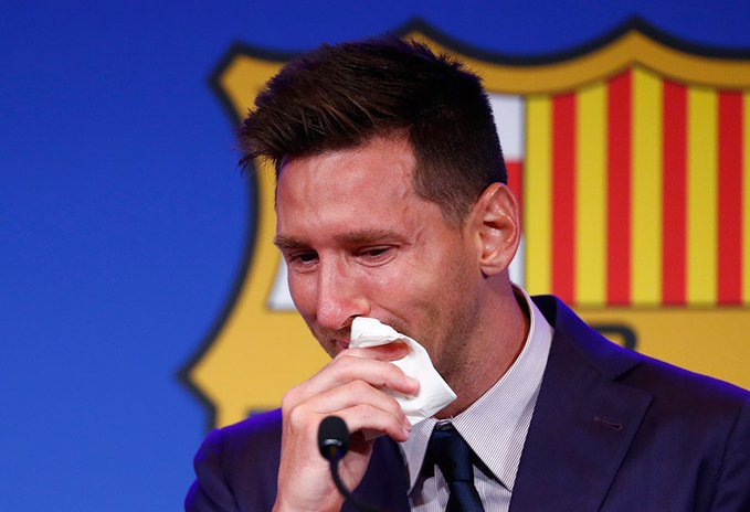 Lionel Messi, Barcelona'ya gözyaslari içerisinde veda etti!