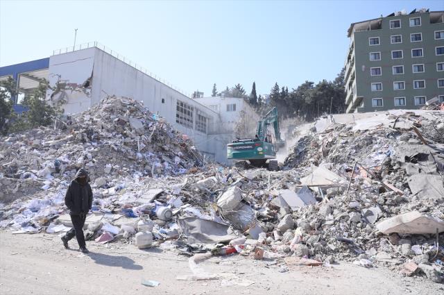 Rapora Banka Dinyayê: Ji bo Tirkiyê avahiyan nûh bike pêdivî bi 465 mîlyar dolarî heye