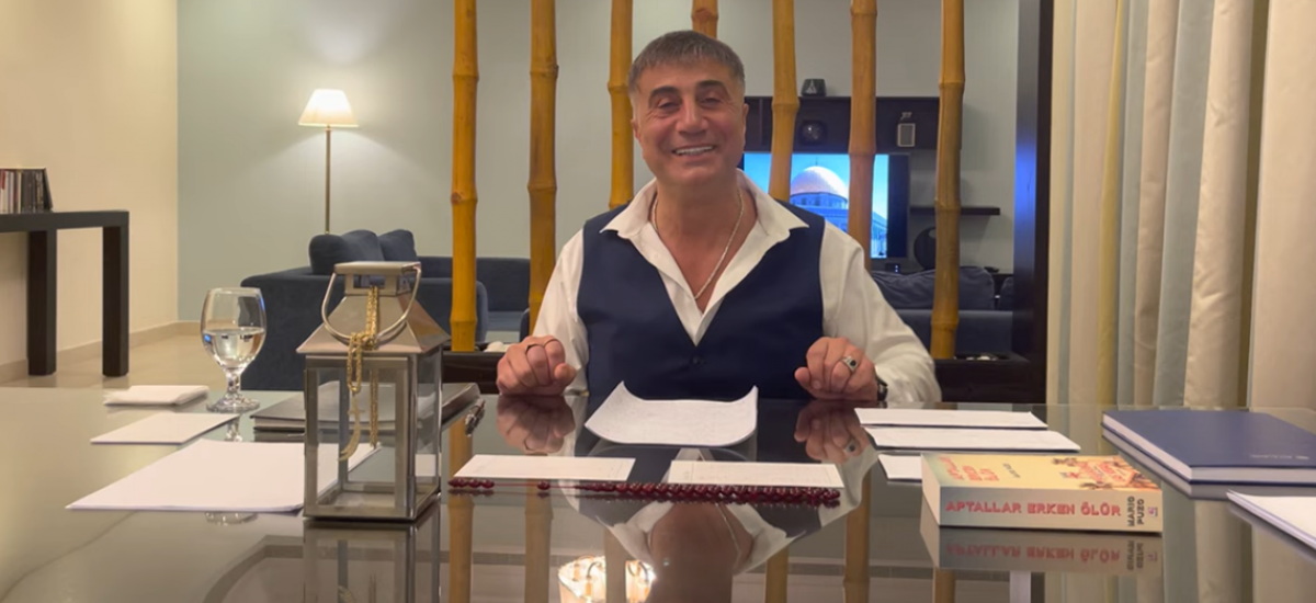 VIDEO | Peker, Erdogan'in damadi ile Suriye'ye giden silahlari konustu