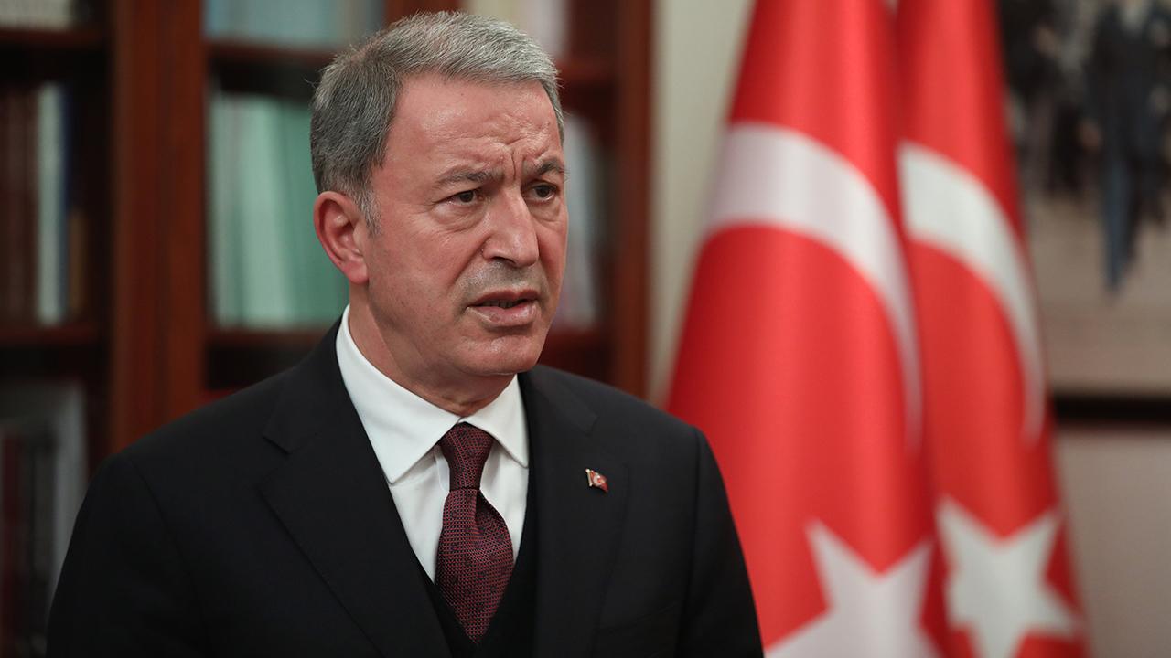 Akar: Türkler, Kürtlerin pesinde gibi çarpitmalar yapiliyor!