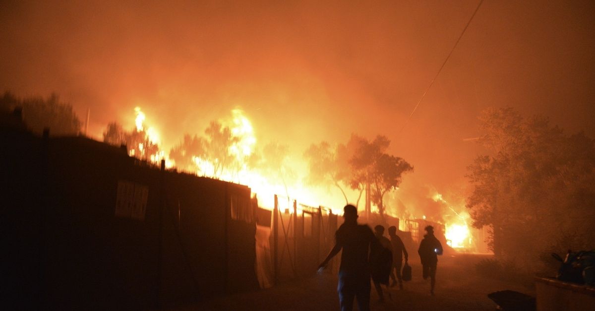 Yemen'de siginmaci kampinda yangin: Ölü ve yaralilar var!