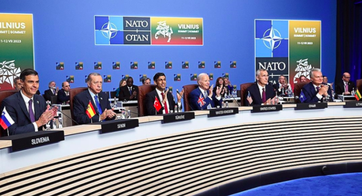 NATO liderleri zirvede bir arada!