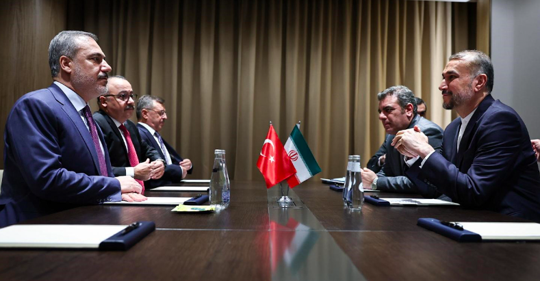 Hakan Fidan, Iran ve Irak Disisleri bakanlari ile görüstü