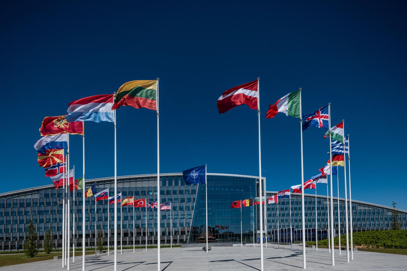 NATO, Kosova’ya ek asker gönderiyor