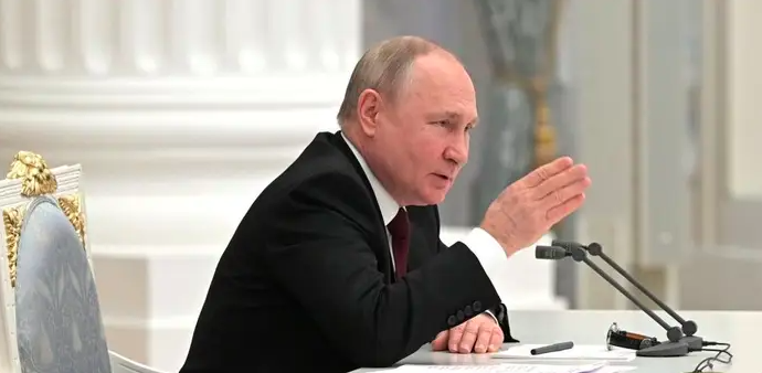 Putin: Orta Dogu’daki yeni kriz Israil’e saldiri ile basladi