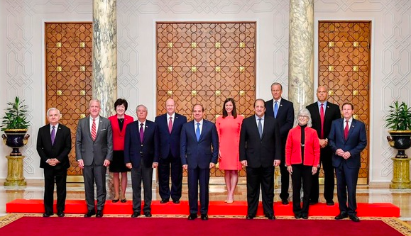 Sîsî bi senatorên Amerîkî re civiya