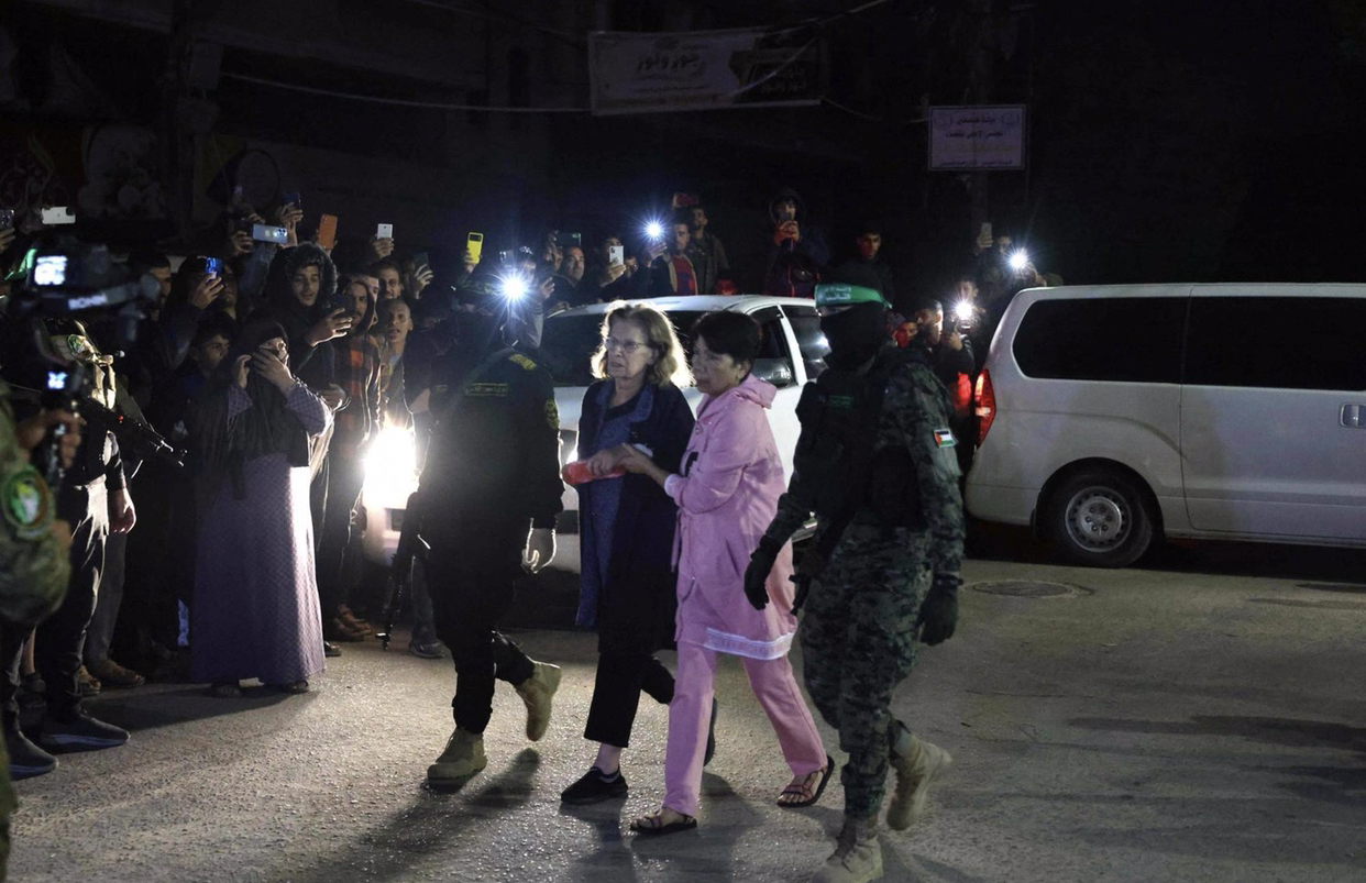 Israil: 30 Filistinli esir serbest birakildi