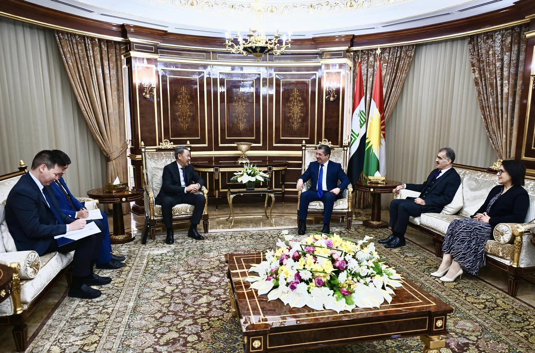 Basbakan, Kazakistan'in Irak ve Ürdün Büyükelçisini kabul etti