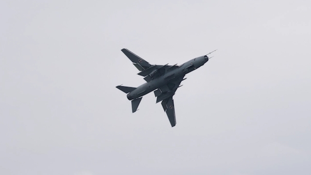 ‘O ülkede’ savas uçagi düstü!