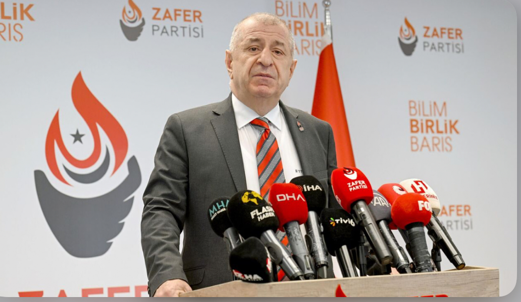 Özdag, CHP ve AKP’ye DEM ile Seyh Sait üzerinden yüklendi!