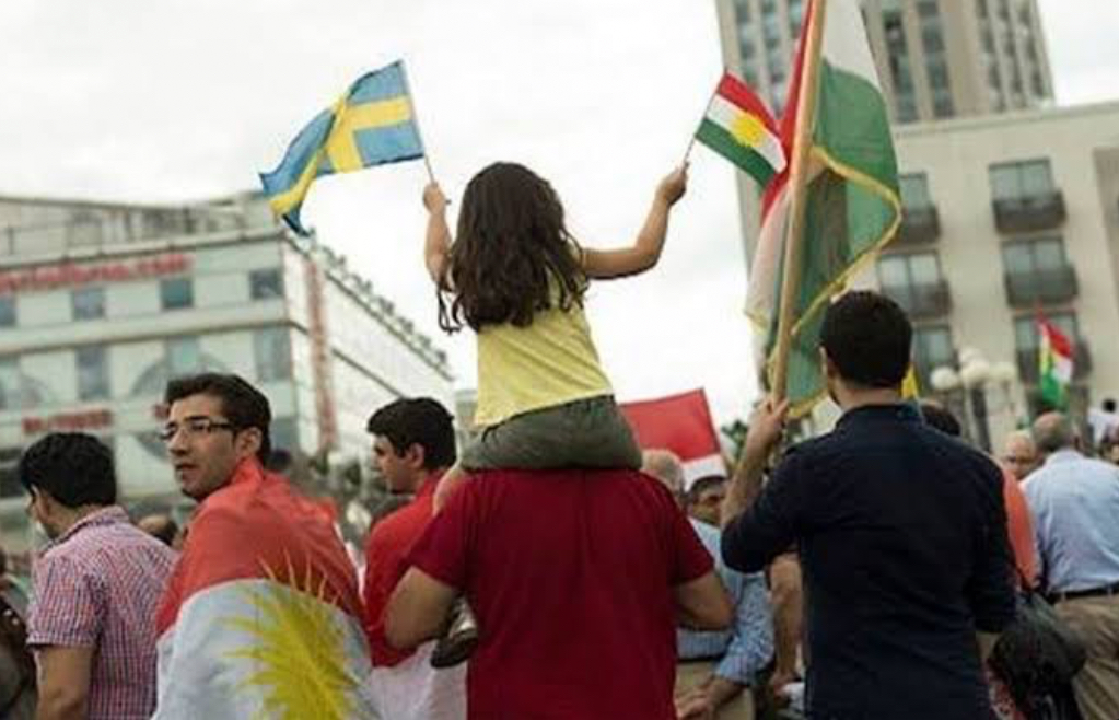 Guardian: Isveç'teki Kürtler kendilerini tehlike altinda hissediyor