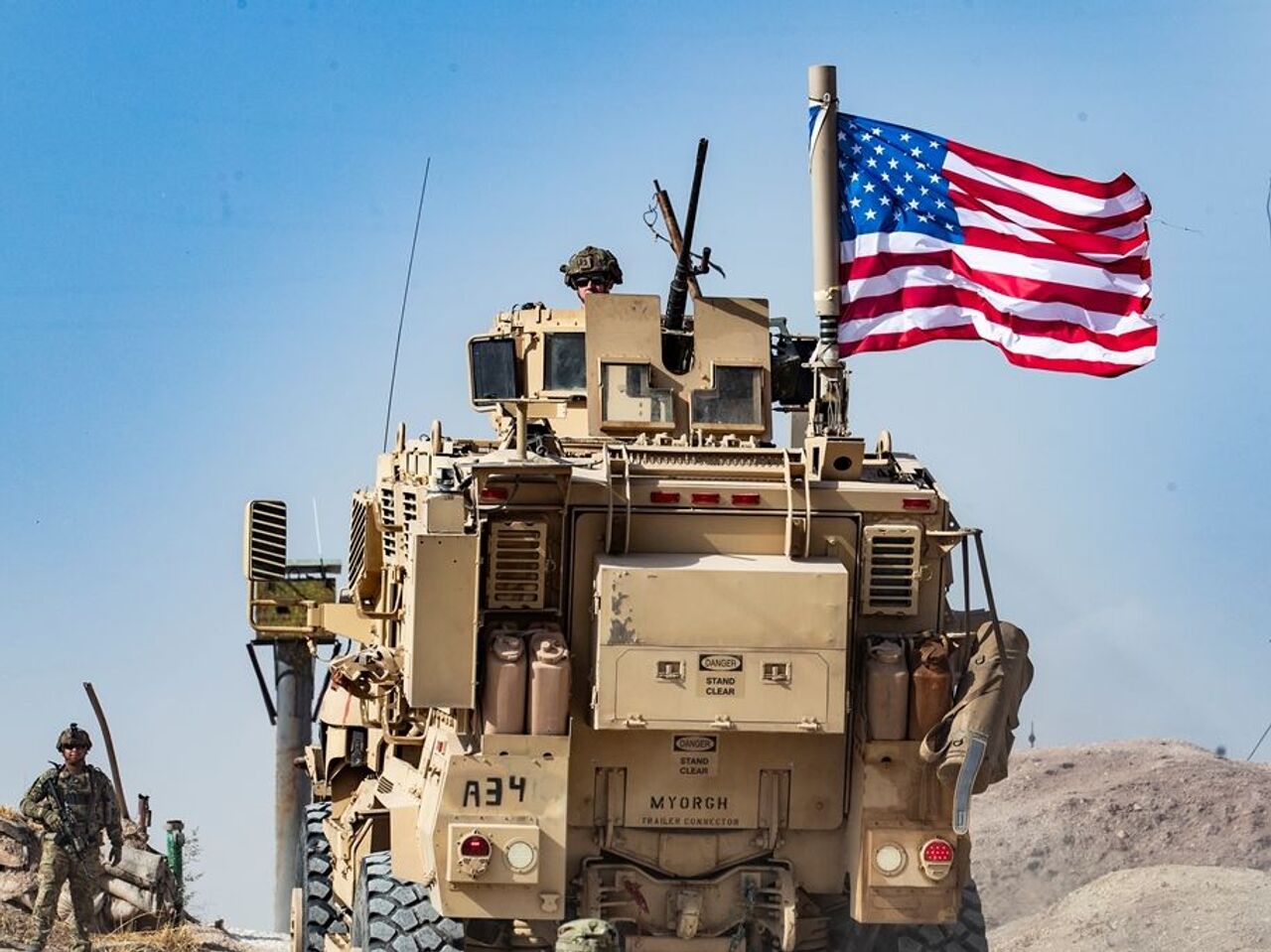 Suriye’deki ABD üssüne IHA saldirisi!