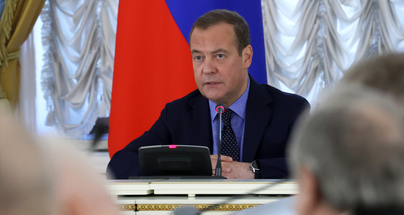 Medvedev'den NATO'ya Ukrayna uyarisi: Savas çikarsa...