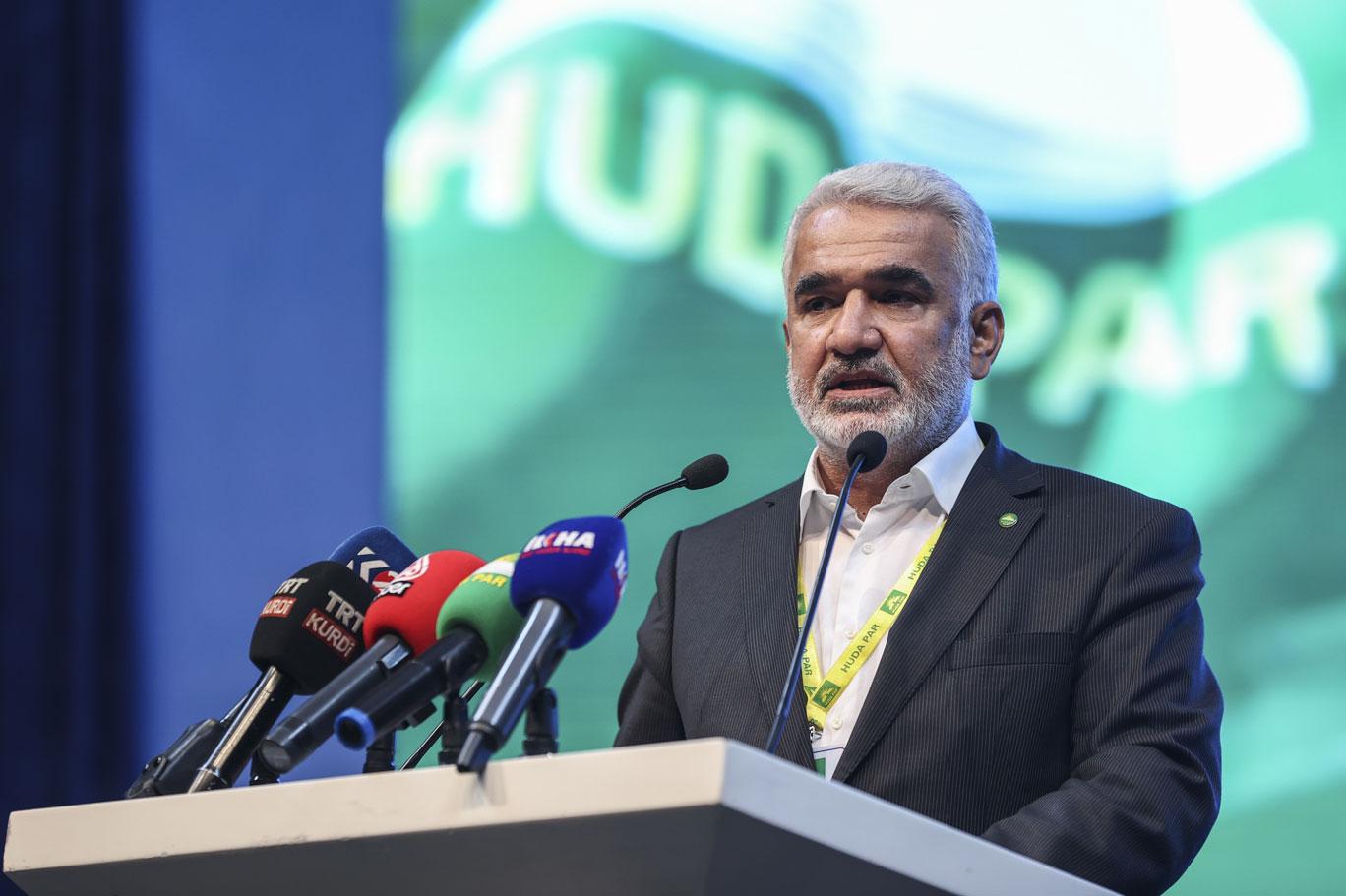 HÜDA PAR Genel Baskani Yapicioglu partisinin adaylarini tanitti