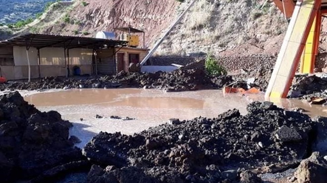 Türk uçaklari Amediye ve Duhok yolunu bombaladi: Zarar büyük