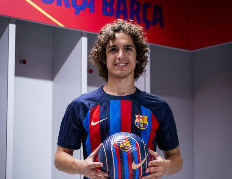 کوڕە کوردێکی باکووری دەبێتە یاریزانی یانەی بەرشەلۆنەی ئیسپانی