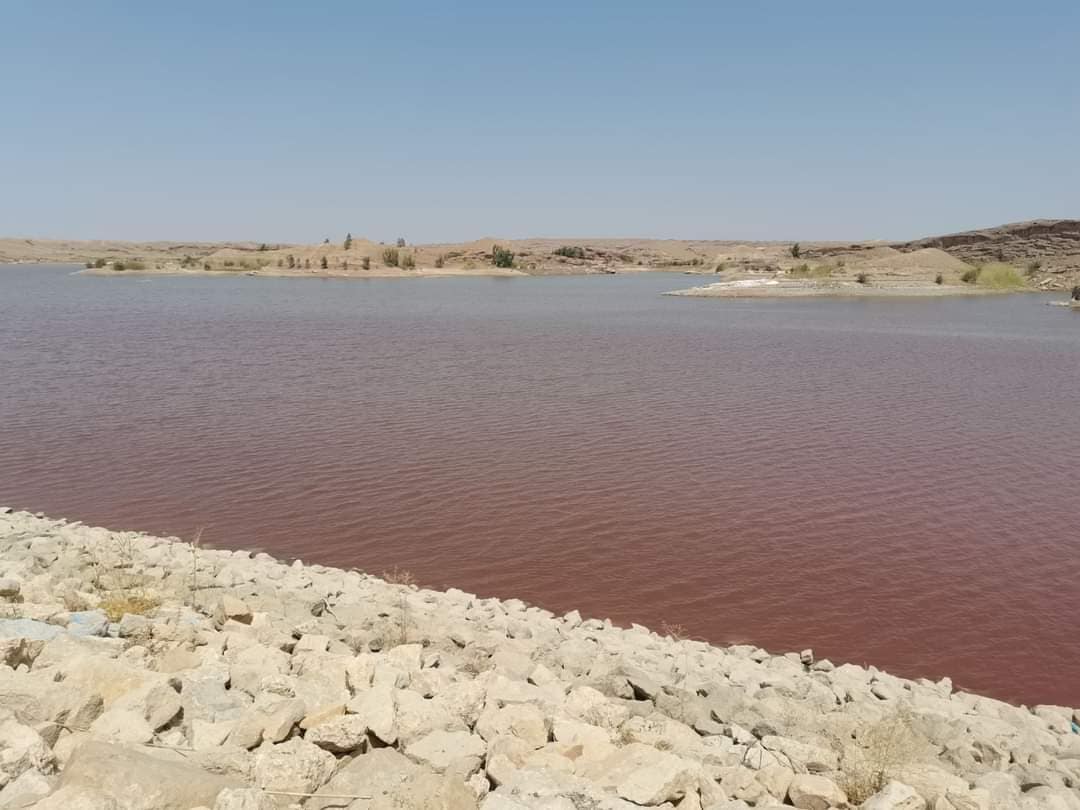 ئاوی یەکێک لە بەندئاوەکانی هەرێمی کوردستان بە شێوەیەکی مەترسیدار سوور دەبێت و لەمبارەیەوە هۆشداری دەدرێت