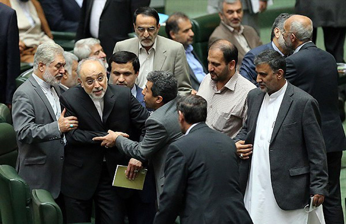 سەرۆکی ڕێکخراوی ووزەی ئەتۆمی ئێران ... ئێمە توانیمان ئۆکسیجێنی ١٧ بە ٩٧ لە سەد بە هەنگاوی توێژەرەکانمان بە دەست بهێنین