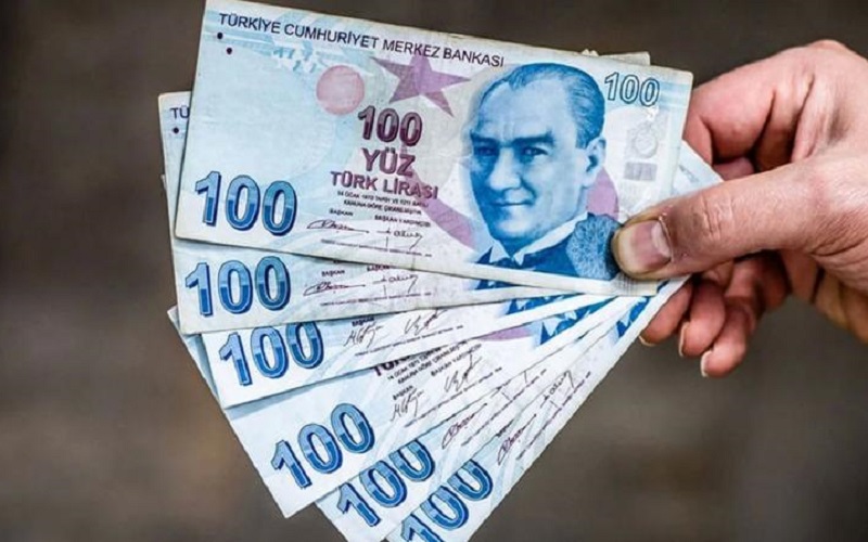 بەهای لێرەی تورکیا بەردەوامە لە دابەزین