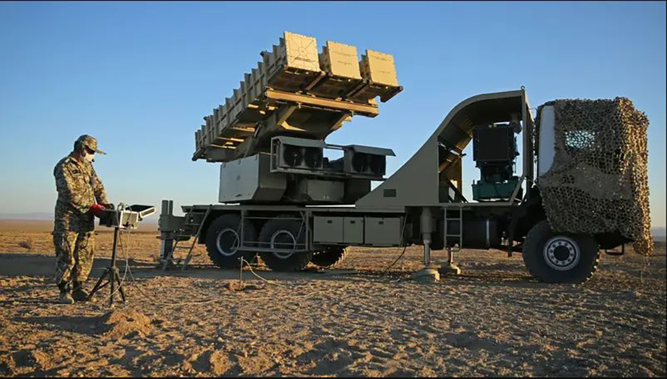 ئێران ئاستی ئامادەکارییەکانی بۆ ڕووبەڕووبوونەوەی هێرشی دەرەکی بەرز دەکاتەوە