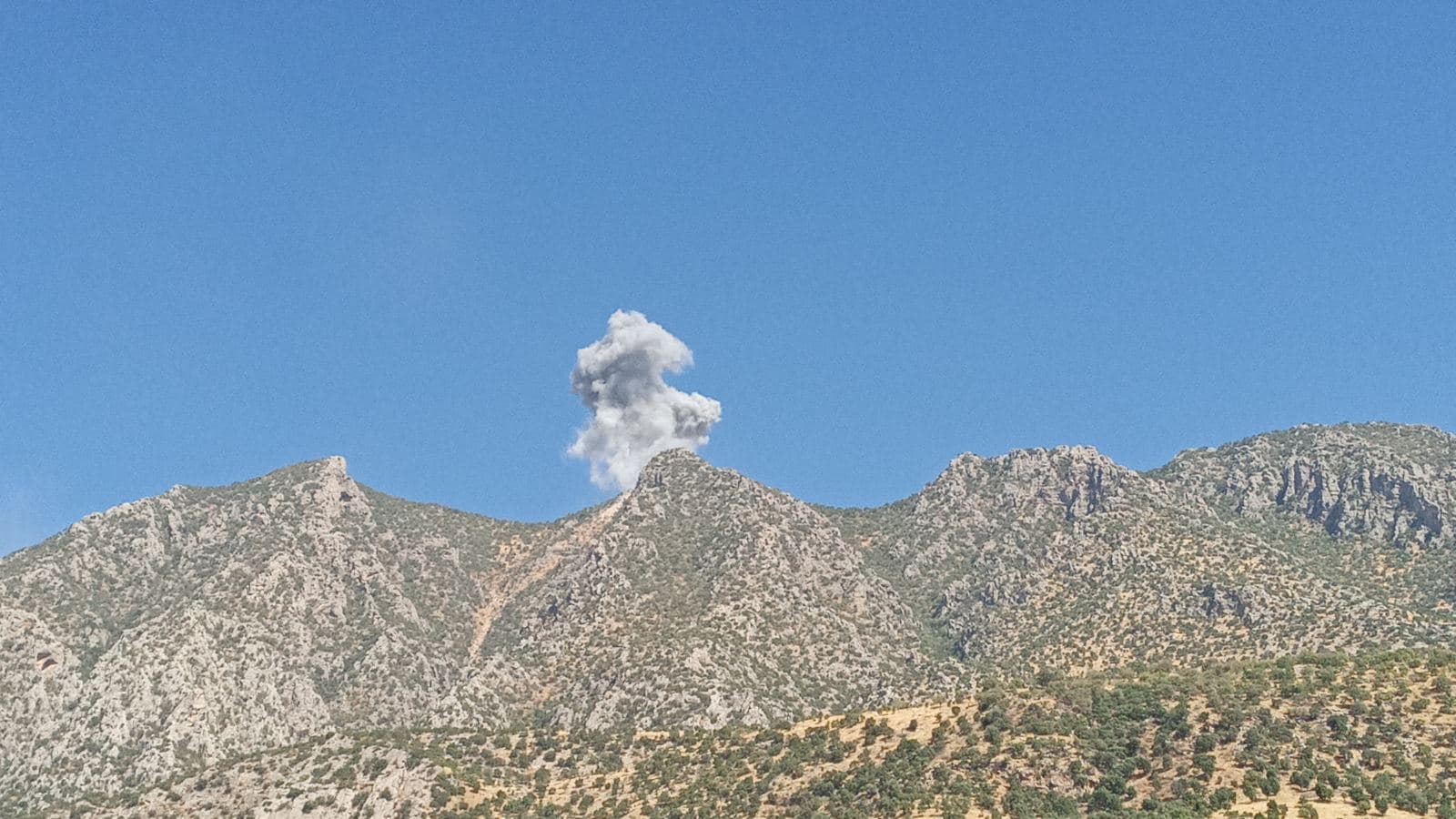 فڕۆکەکانی تورکیا جارێکی دیکە سنووری ئامێدییان بوردمان کرد