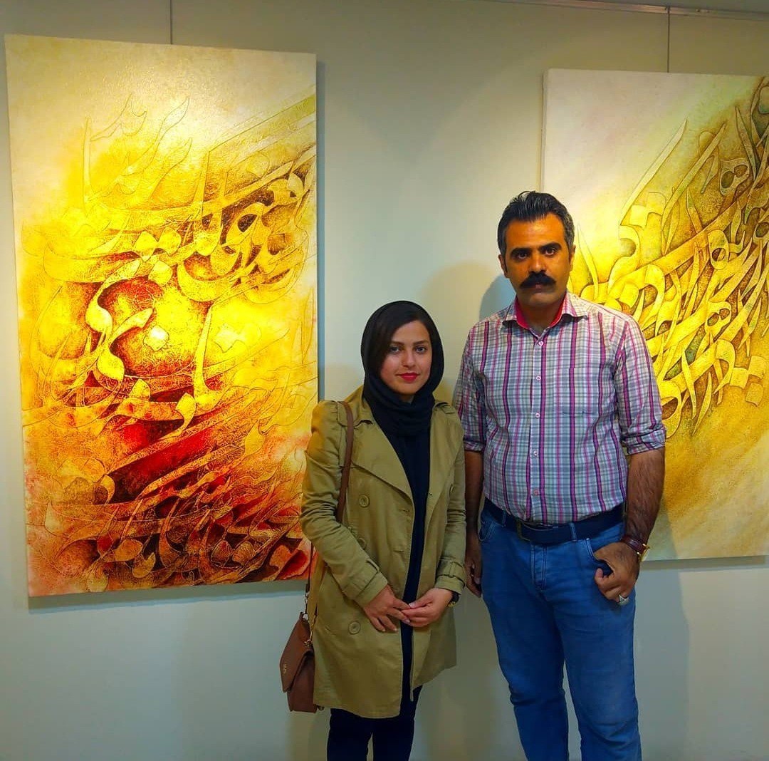 ژن و مێردێک لە کاتی بڵاوکردنەوەی پۆستەری تایبەت بە ڕۆژی جیهانی زمانی دایک دەستگیر کران