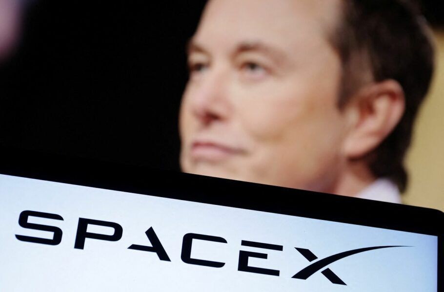 شۆکێک بۆ هەوادارانی فیلتەرکردن و فیلتەرکردنی فرۆشتن ؛ ئیلۆن ماسک ئینتەرنێتی مانگی دەستکرد دەهێنێتە مۆبایلە ئاساییەکان