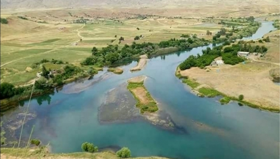 ئێران ئاوی زێی بچووکی بەر دایەوە