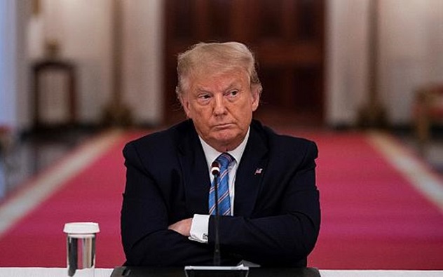 پۆلیسی فیدڕاڵی واز لە دۆناڵد ترەمپ ناهێنێت..37 تۆمەتی ئاراستە كراوە