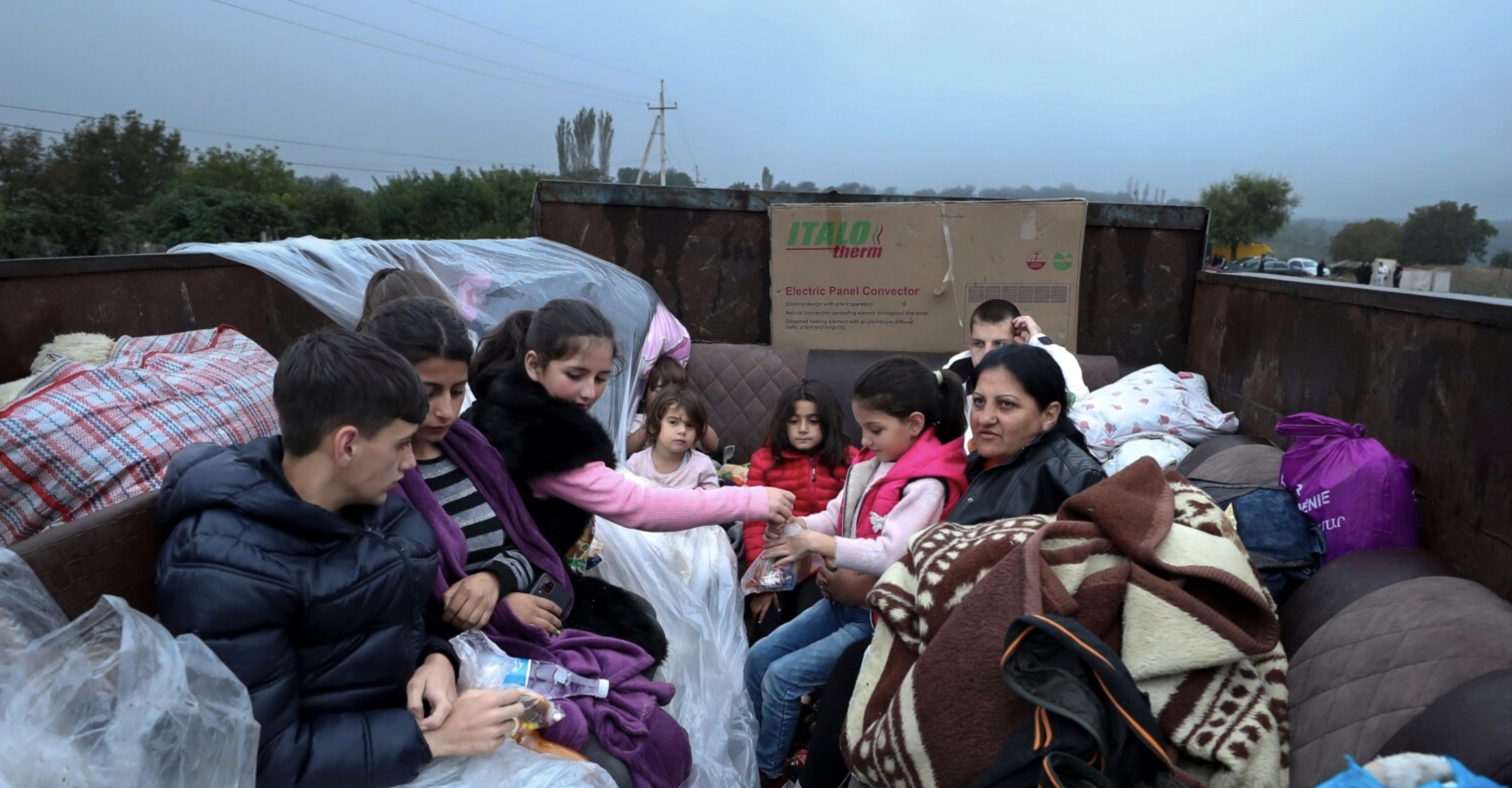 ئەرمینیا: زیاتر لە 100 هەزار ئەرمەنی دانیشتووی قەرەباغ لەو هەرێمە هەڵاتوون