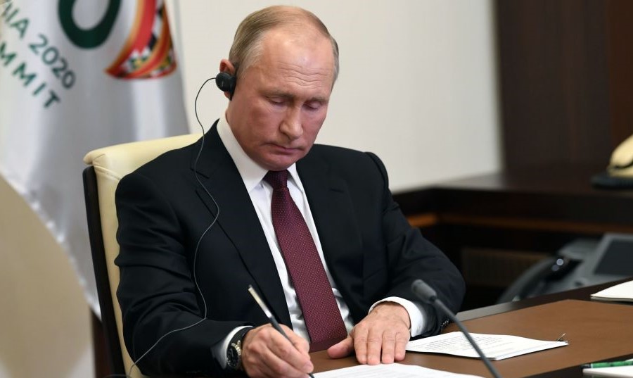 ڤلادیمیر پووتین پەیامێکی پیرۆزبایی ئاراستەی جۆ بایدن دەکات