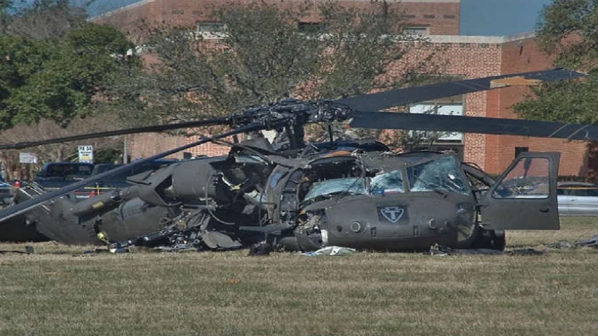بە هۆی تێکشکان و کەوتنە خوارەوەی باڵەفڕێکی ئەرتەشی پاکستان ٤ کەس گیانی خۆیان لە دەستدا