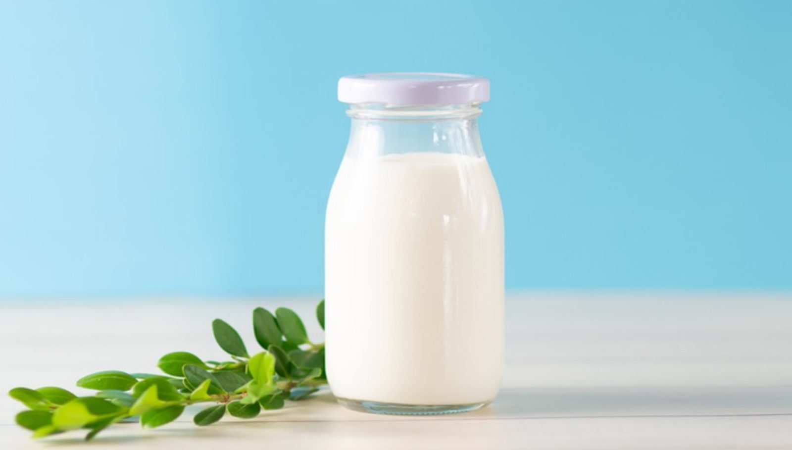 رۆژانەی شیرخواردنەوە سوودی تەندروستیی بۆ گەدە و دڵ و تەندروستیی دەروونت هەیە