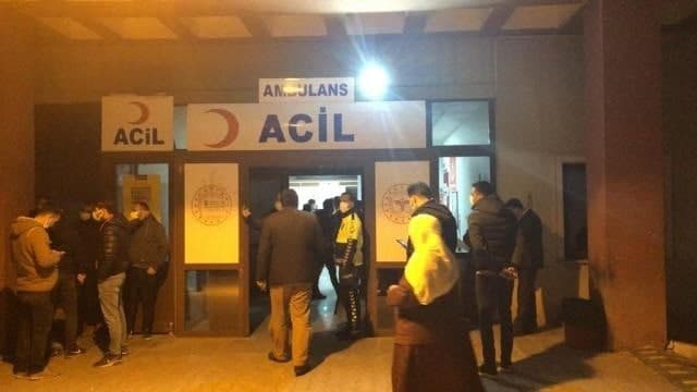 لە شارێکی باکووری کوردستان بە هۆی شەڕی دوو بنەماڵەوە لە سەر زەوی و زار ١٥ کەس دەبنە قوربانی