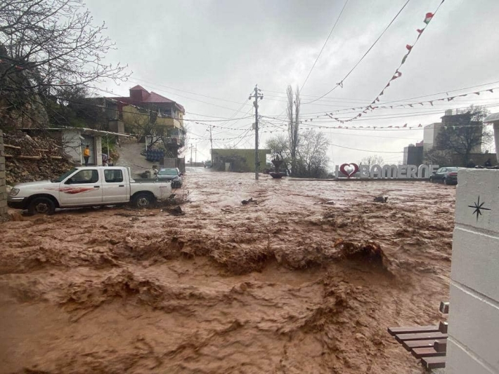 لافاو زیانی بە نزيكه‌ى 300 خانوو و شوێنی گه‌شتياریی لە دهۆک گەیاندووە
