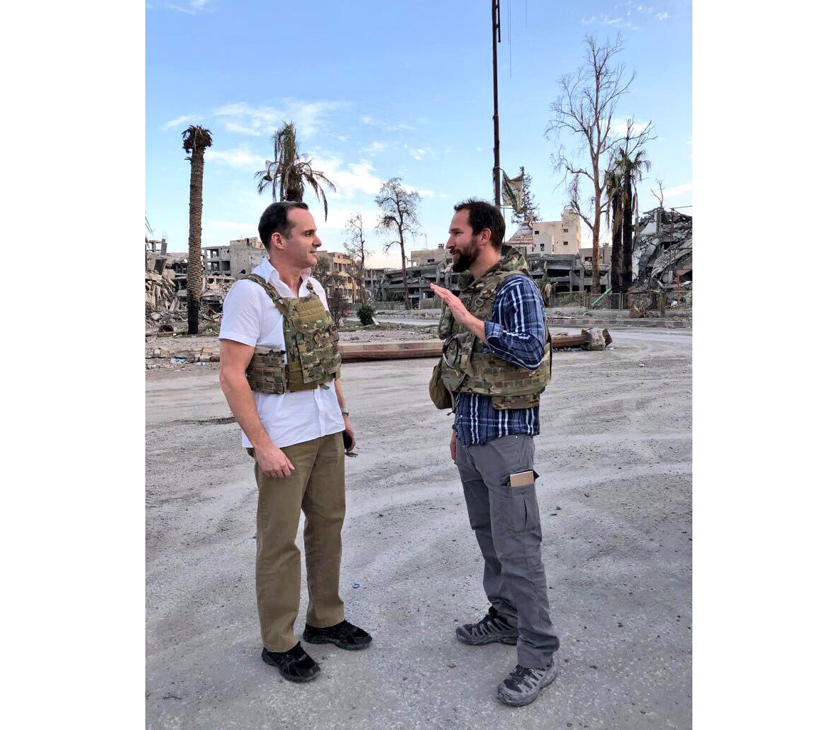 نوێنەری سەرۆکی ئەمریکا سەردانی ڕۆژئاوای کوردستانی کرد